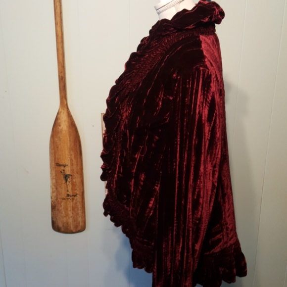 Vintage Cocoon House velvet jacket.. - Picture 6 of 8